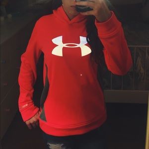 under armour girls’ L sweatshirt